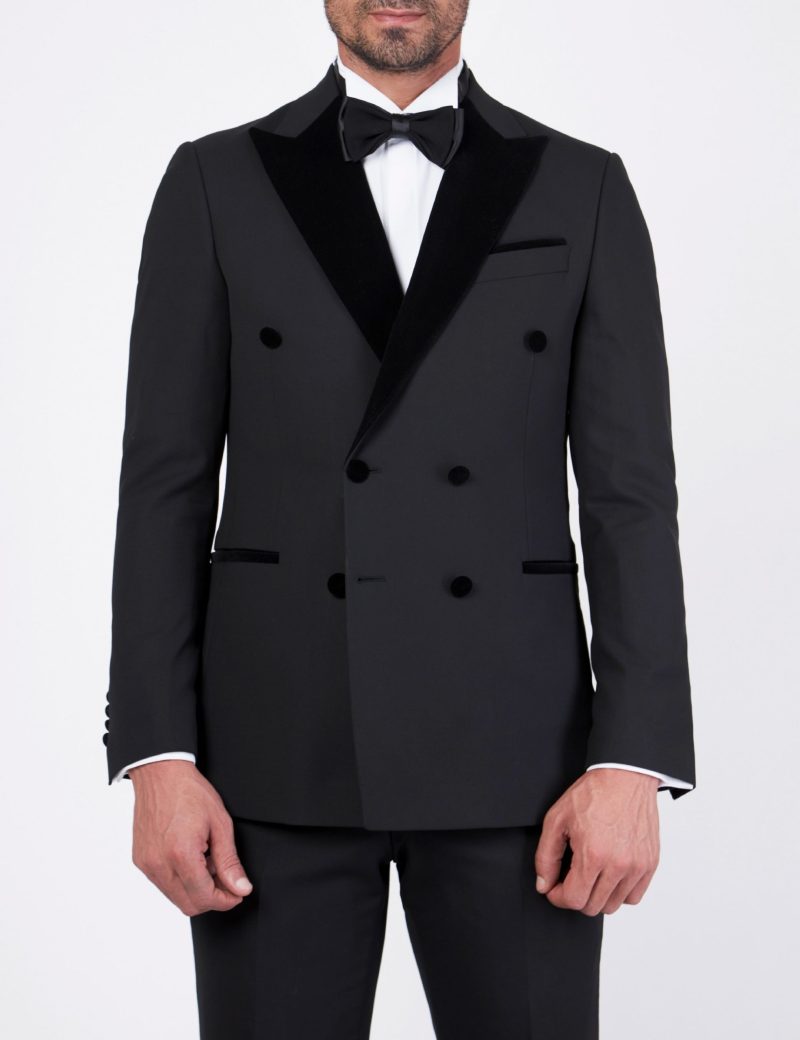 Tuxedo suit with a velvet lapel