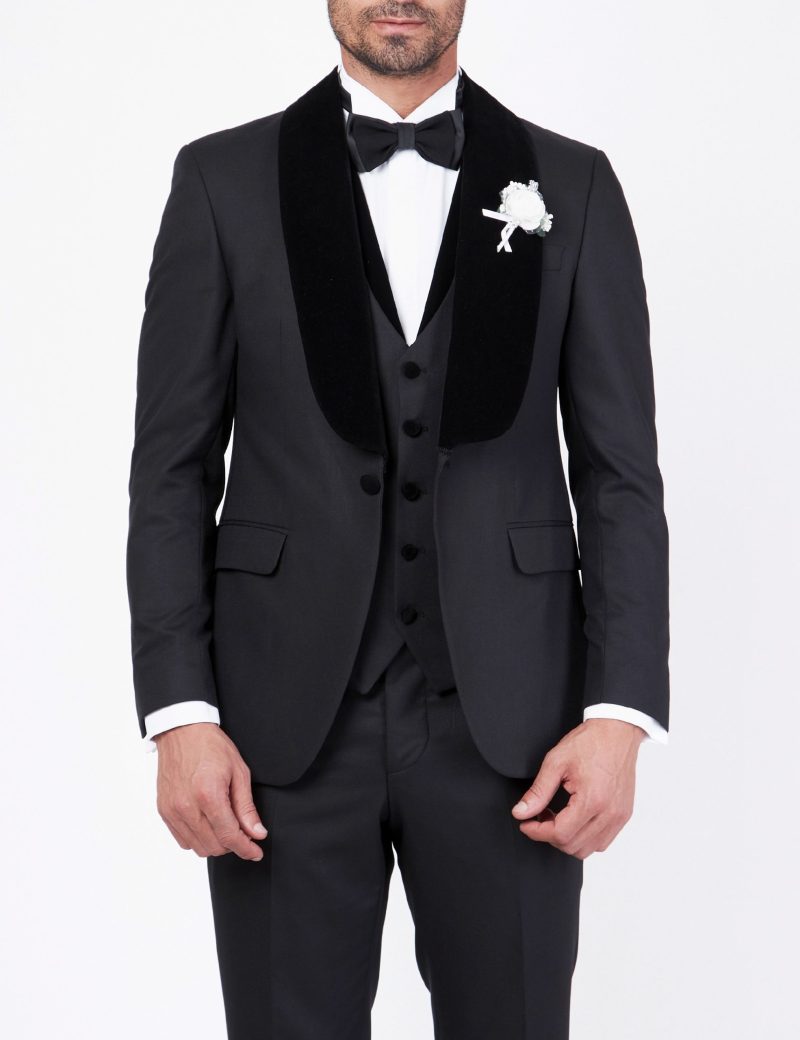 Tuxedo suit with velvet vest
