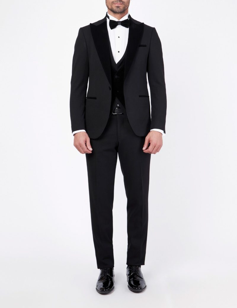 Tuxedo suit with a velvet lapel