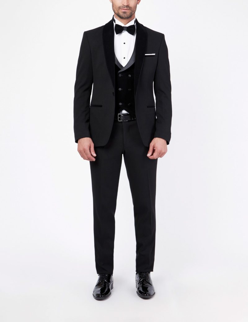 Tuxedo suit with a velvet lapel