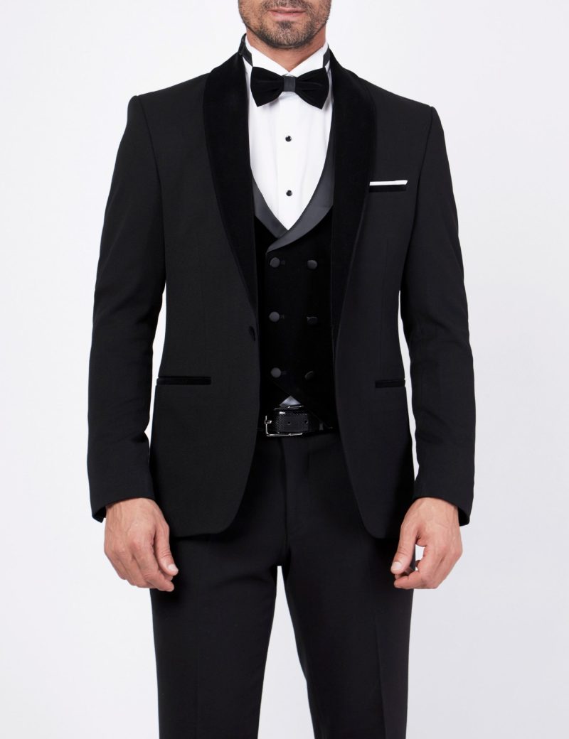 Tuxedo suit with a velvet lapel