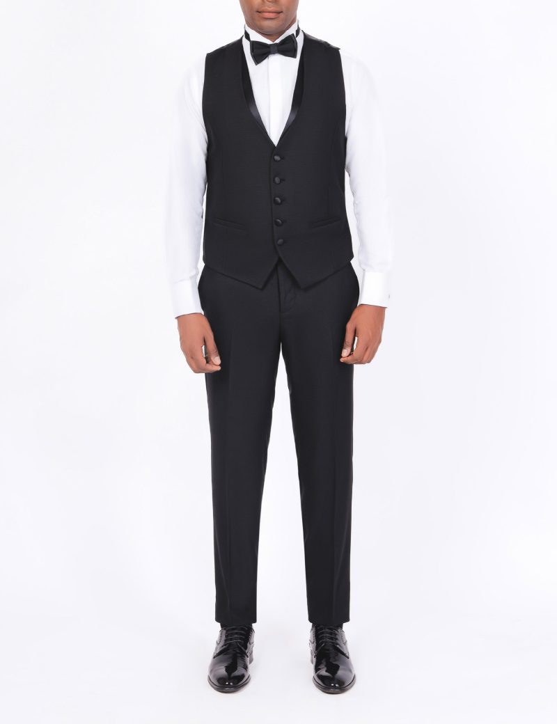 SK37SF18M010-Black-044-4 Tuxedo suit with a satin lapel