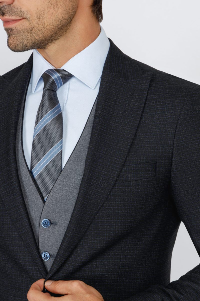 SK42SF02M012-Black-Navy-001-5 Slim Fit Peak Lapel Suit with Black-Trim Vest