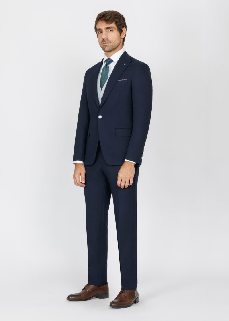 Slim Fit Suit with Peak Lapel and Flap Pockets