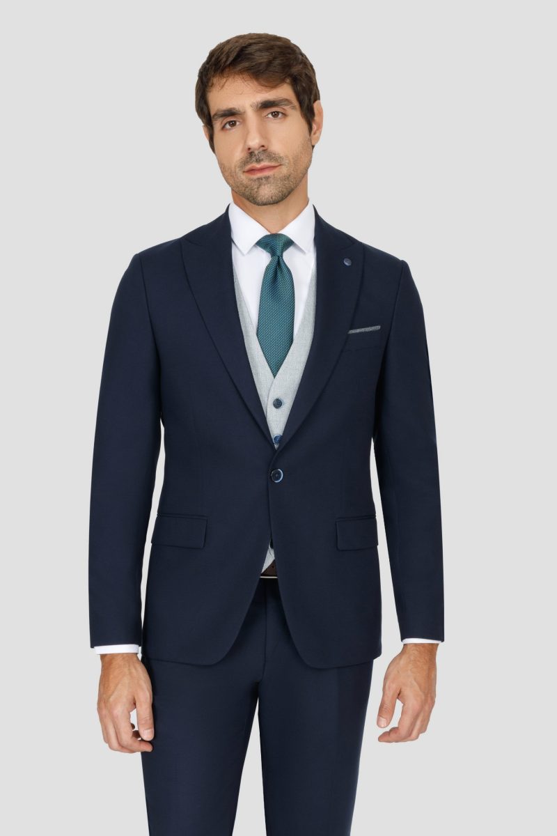 Slim Fit Suit with Peak Lapel and Flap Pockets