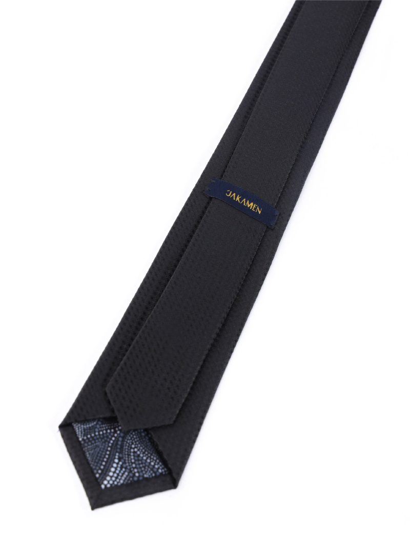 T002B00-Black-2 Black dots Tie