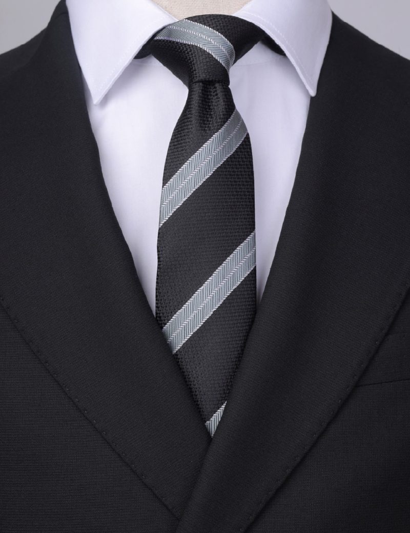 T011B00-Black-3 Grey stripes Tie