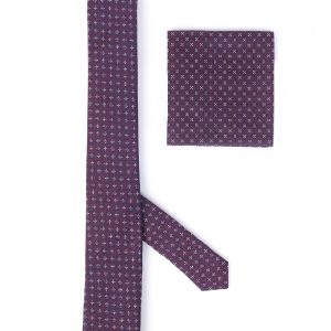 Handkerchief tie with white and navy pattern
