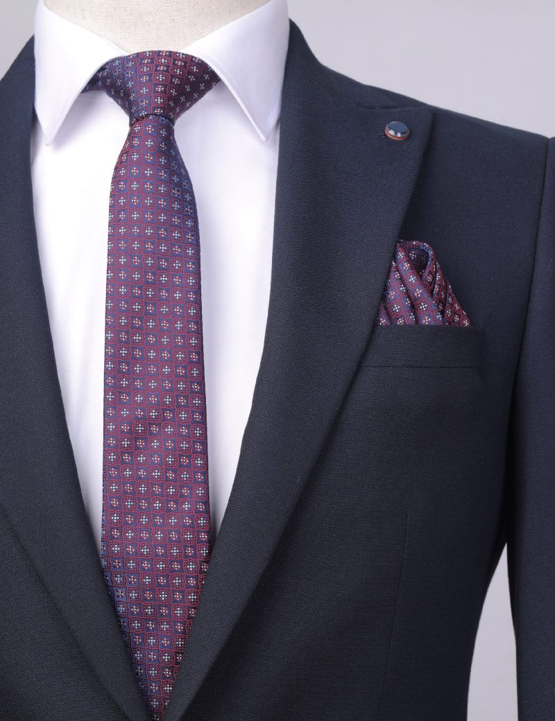 TH003M00-Maroon-5 Handkerchief tie with white and navy pattern