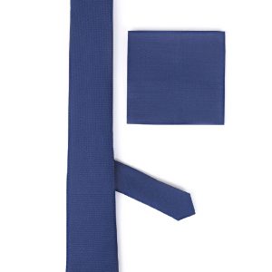 Handkerchief tie with navy pattern