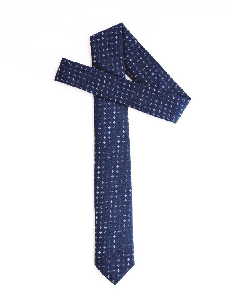 Handkerchief tie with white pattern