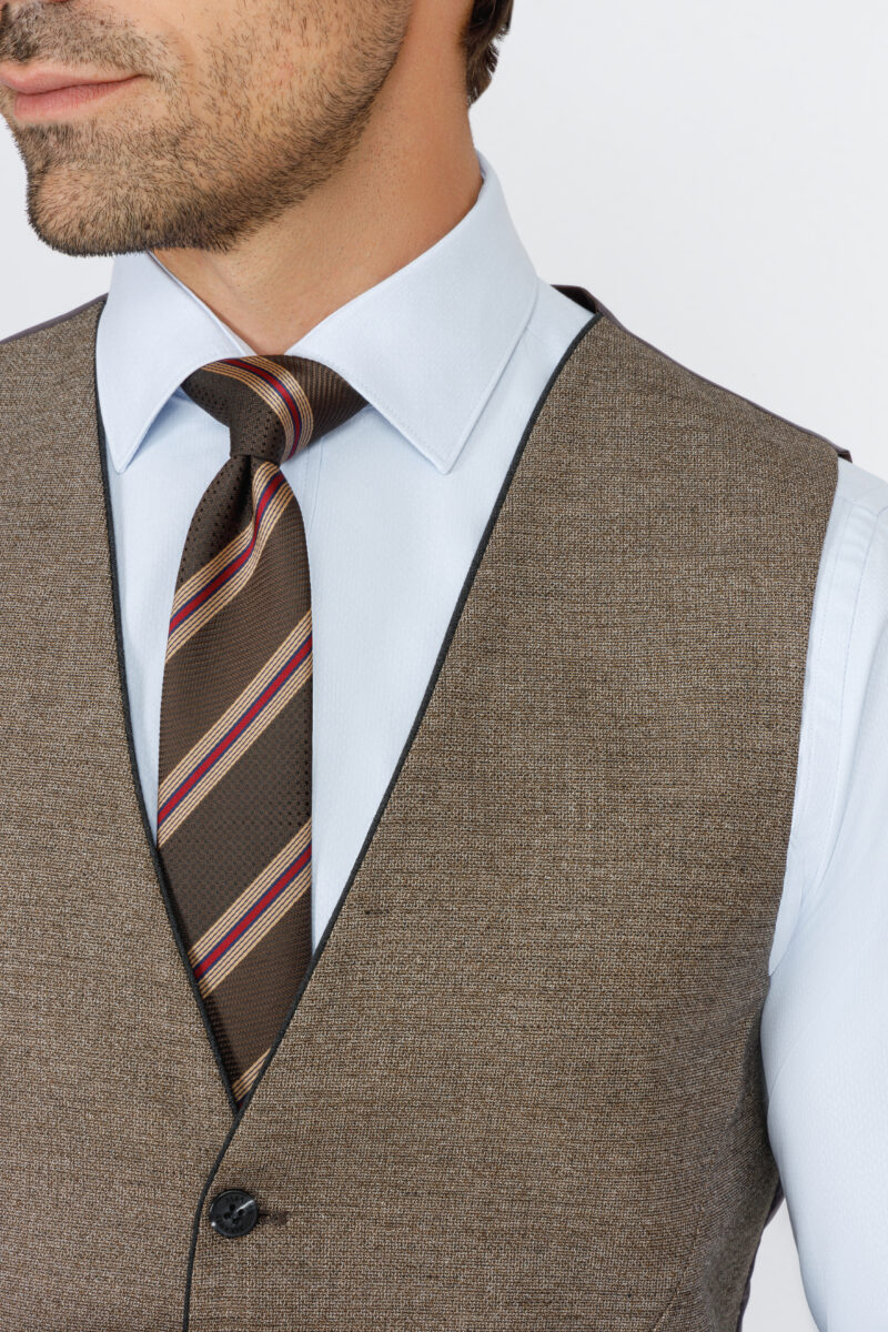 Slim Fit Peak Lapel Suit