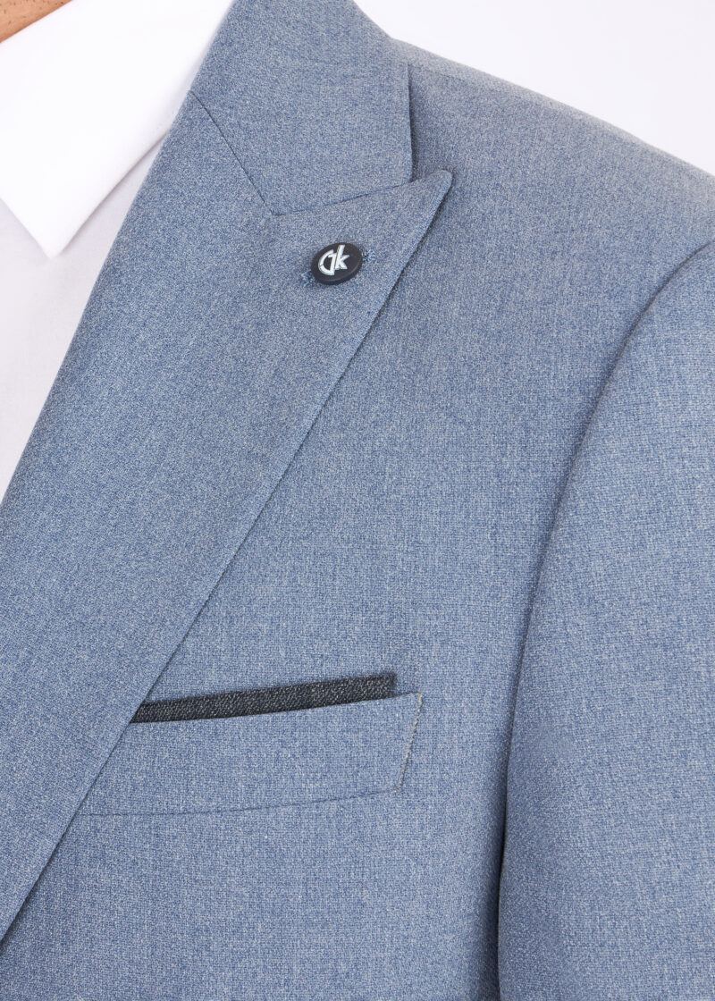 Slim Fit Suit with Peak Lapel & Single-Breasted Vest