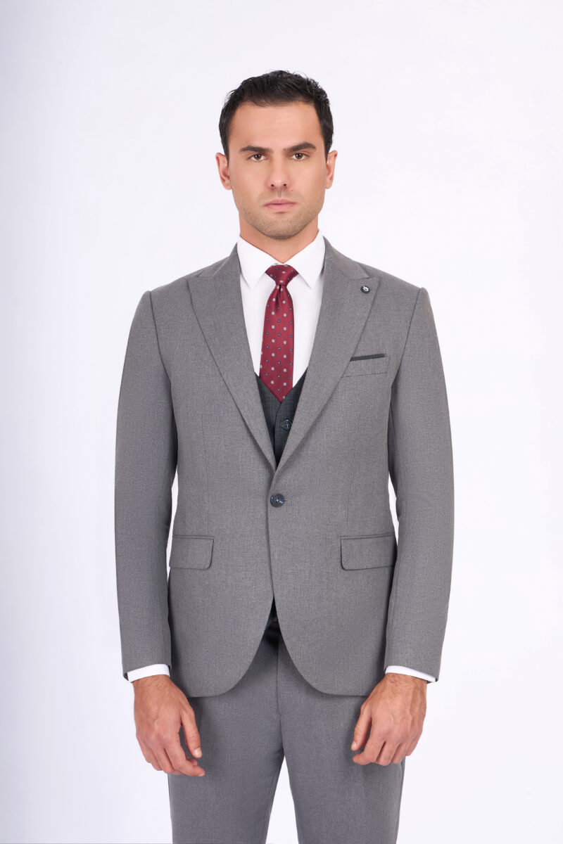 Slim Fit Suit with Peak Lapel & Single-Breasted Vest