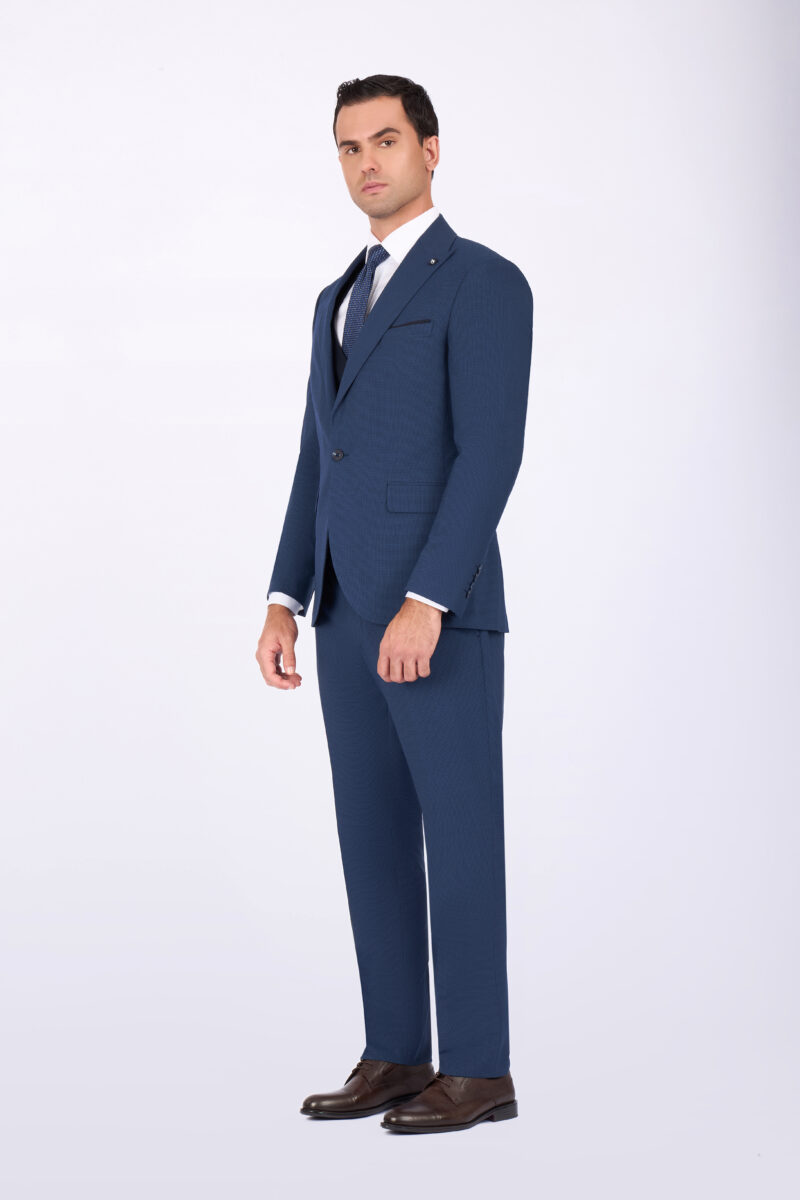Slim Fit Suit with Peak Lapel & Single-Breasted Vest